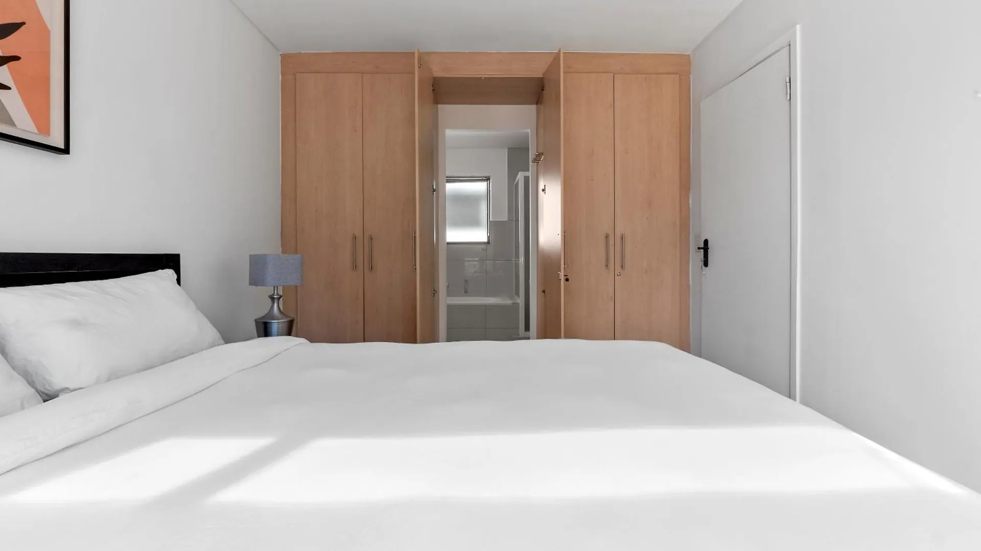 アパート Cozy 1Bed Plus Study With Backup Power ケープタウン 南アフリカ