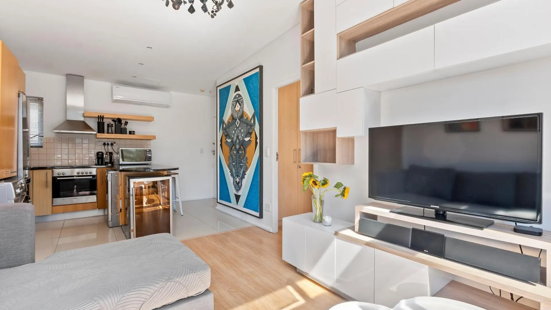 Cozy 1Bed Plus Study With Backup Power Cape Town Apartment